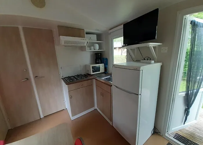 Municipal La Prade مكان تخييم